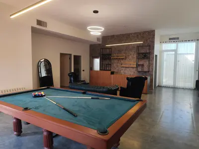 ویلا پنج خوابه استخردار آسمان