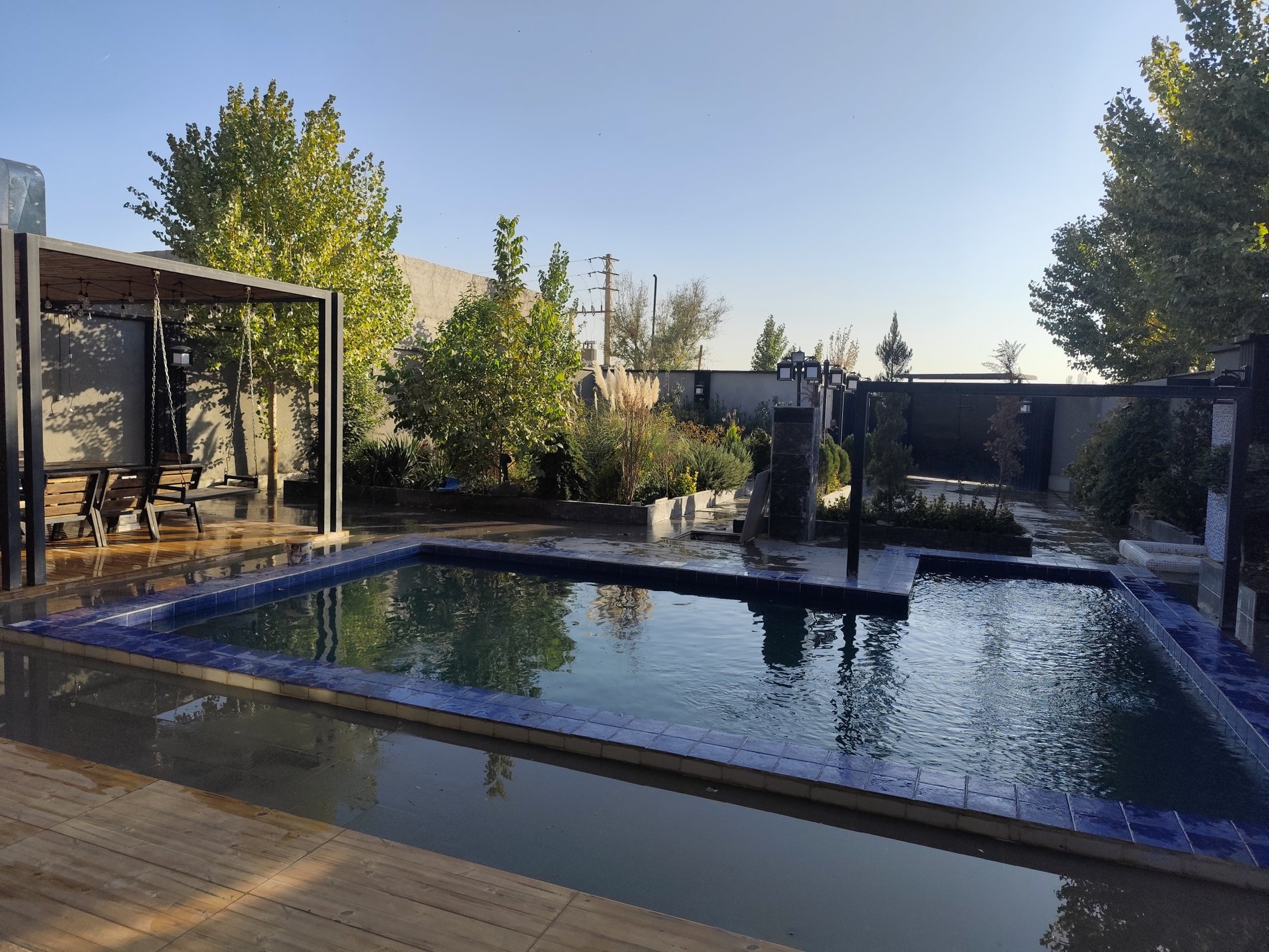 ویلا پنج خوابه استخردار آسمان