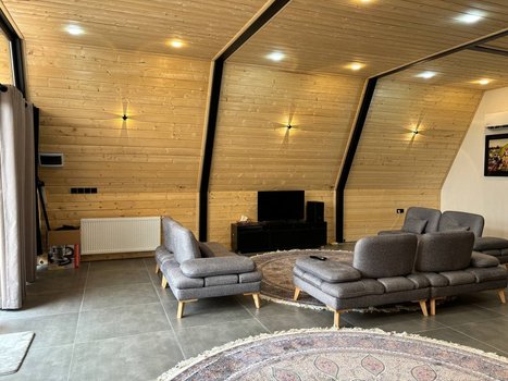 کلبه یک خوابه سوئیسی هژبری