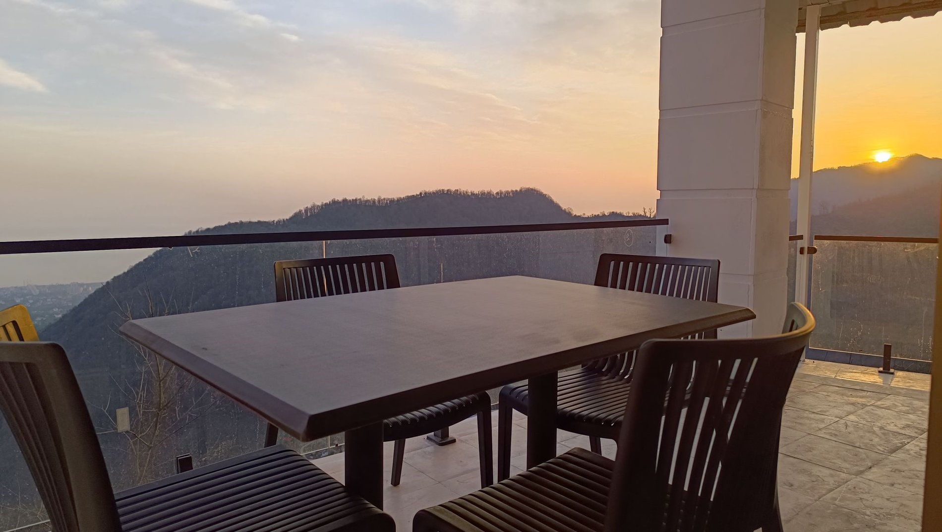 دوخوابه جنگلی جنگسرا