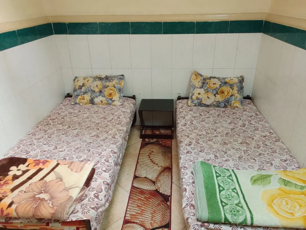 مسافرخانه راستی - واحد ۶ - داخل اتاق