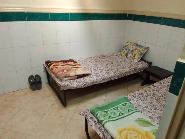 مسافرخانه راستی - واحد ۶ - سمت چپ