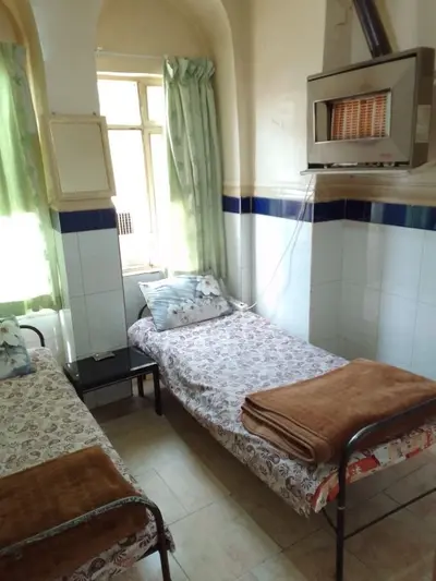 مسافرخانه راستی - واحد ۴