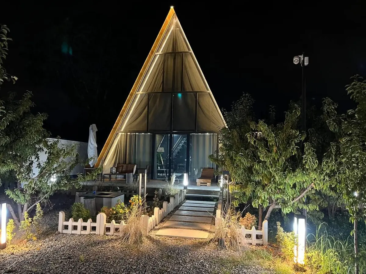 ویلا دوخوابه سوئیسی باغستان