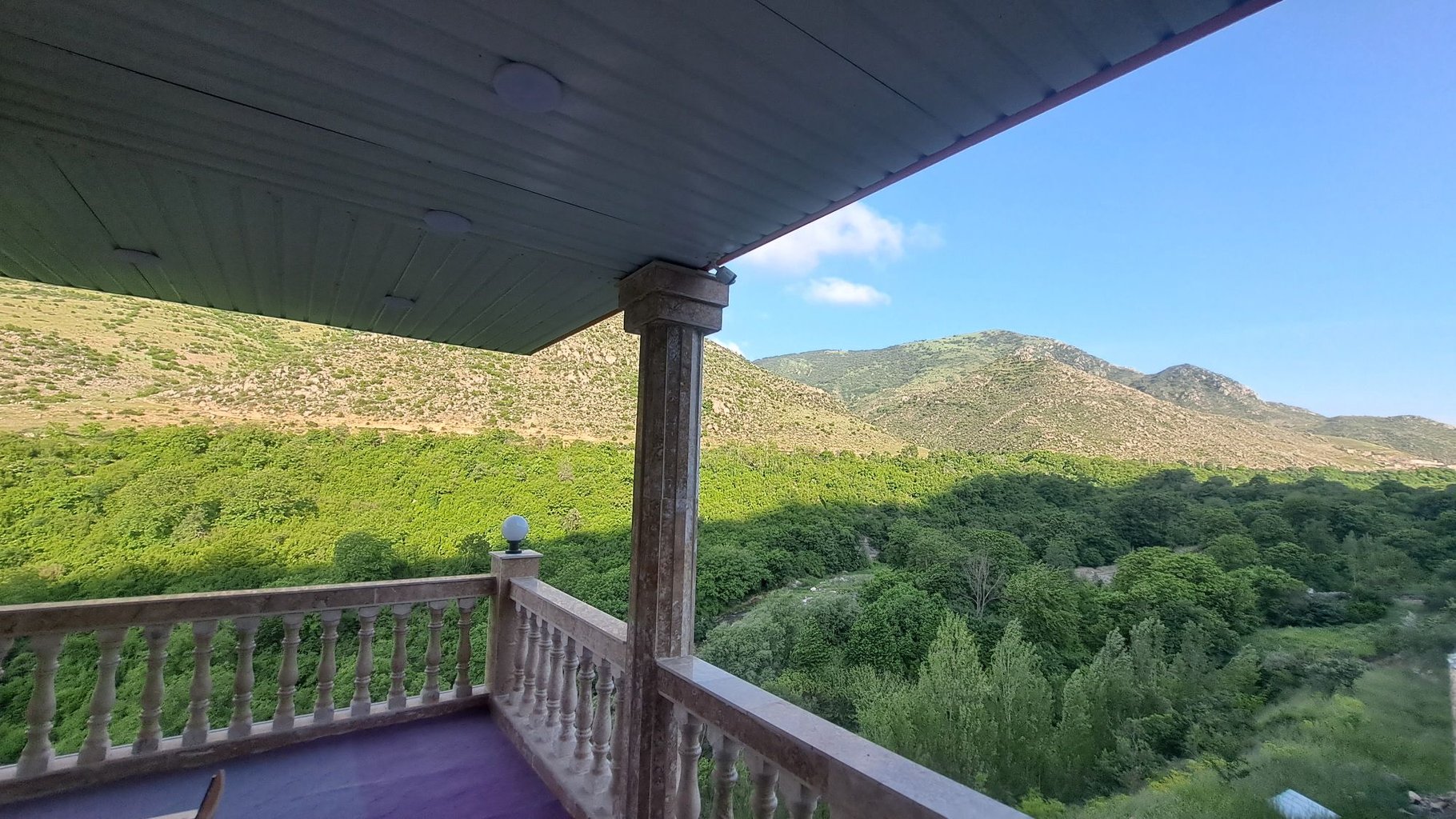 ویلا دوخوابه جنگلی گرده بورون