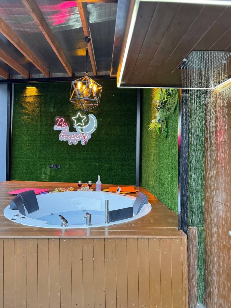 کلبه یک خوابه سوئیسی استار هوم