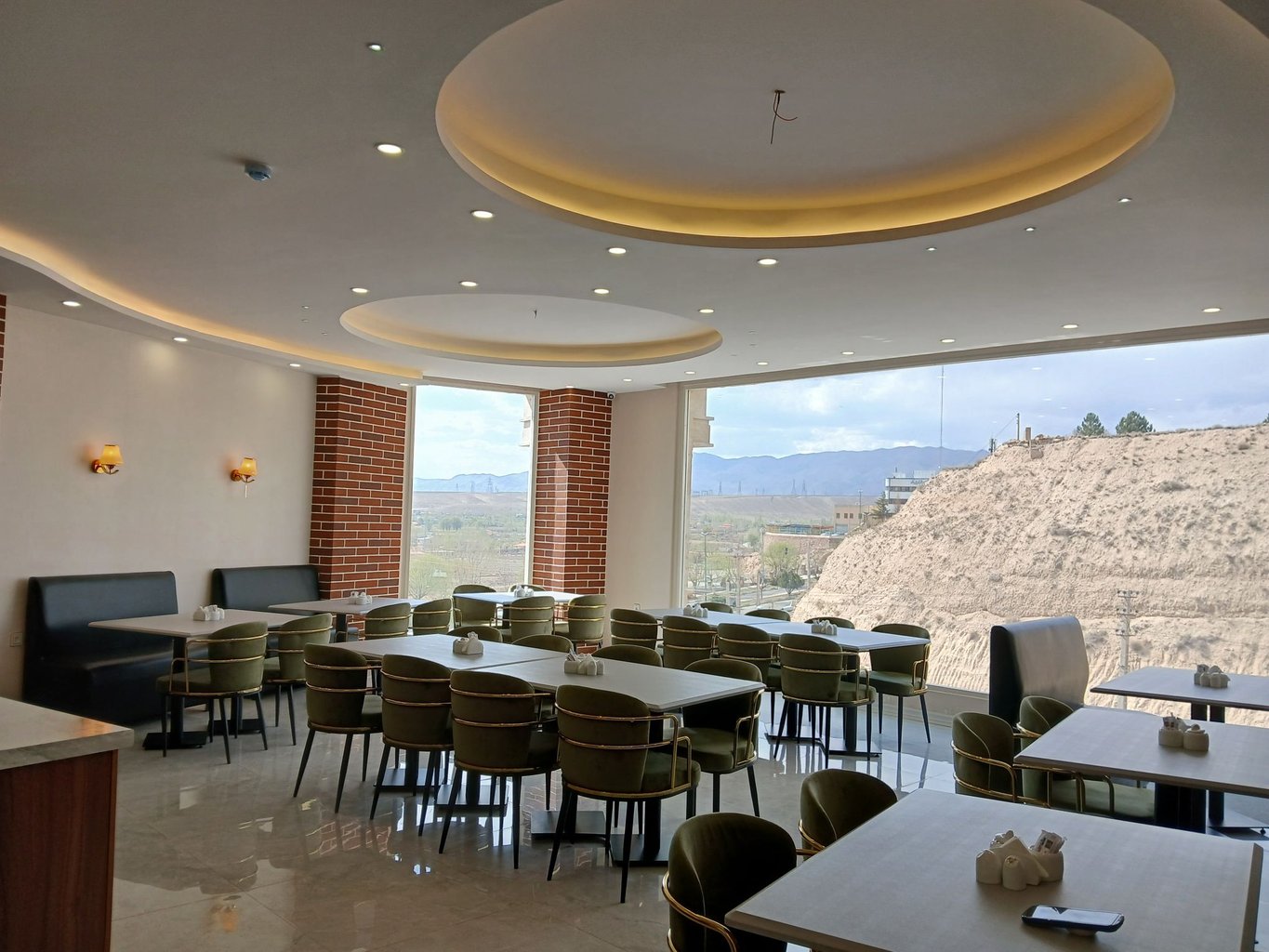 ستاره دایان - واحد دبل اقتصادی