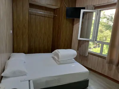 مسافرخانه همایون - واحد دوتخته 1