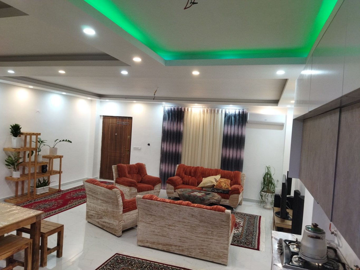 ویلا سه خوابه استخردار آبگرم شاهرخ