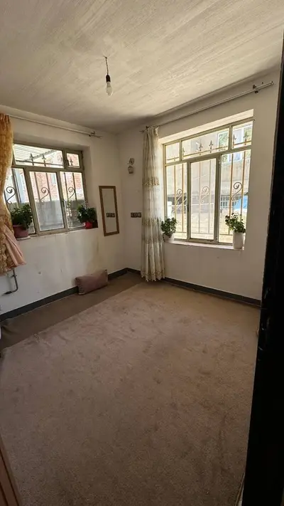 سوئیت یک خوابه سارو