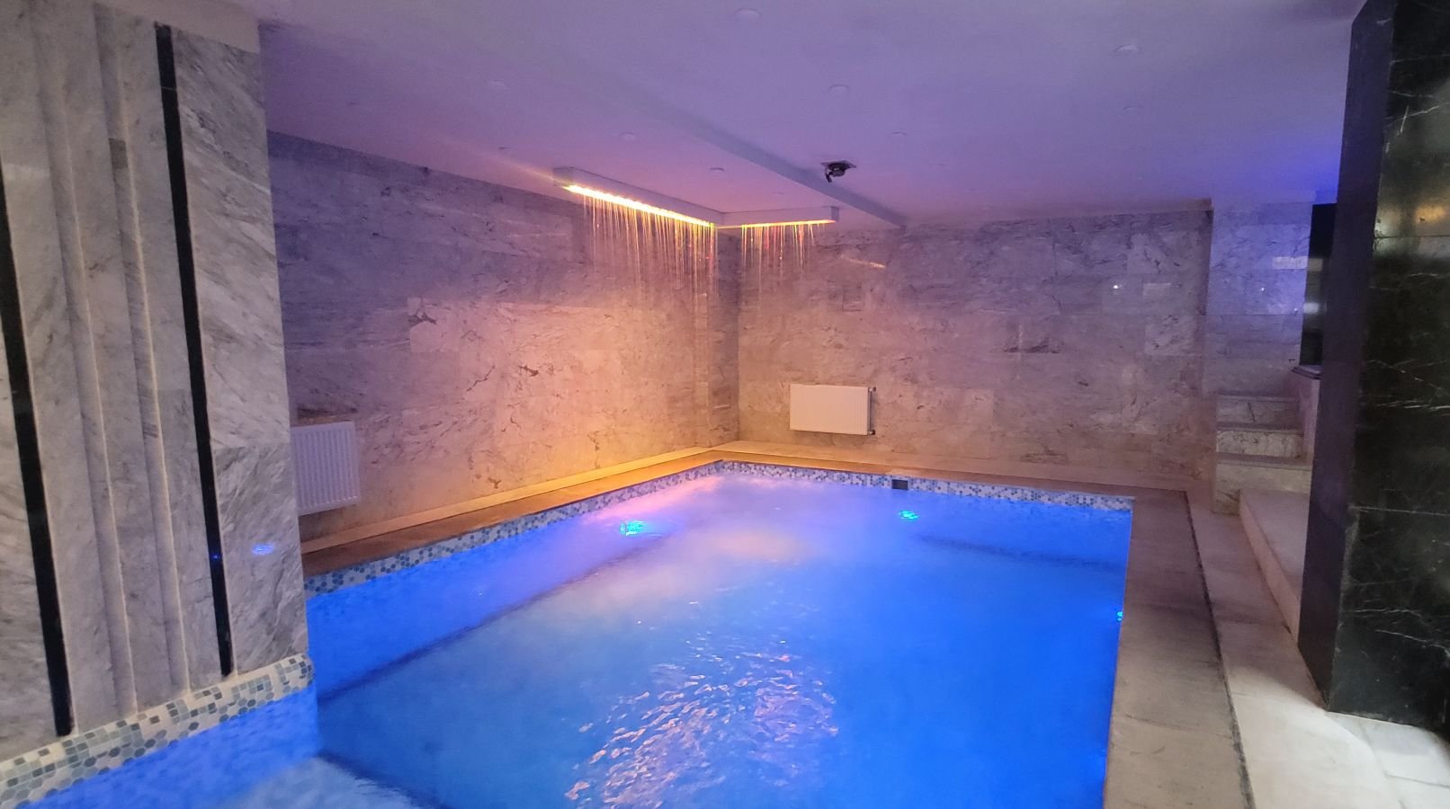 ویلا فلت استخردار آبگرم فاز 1