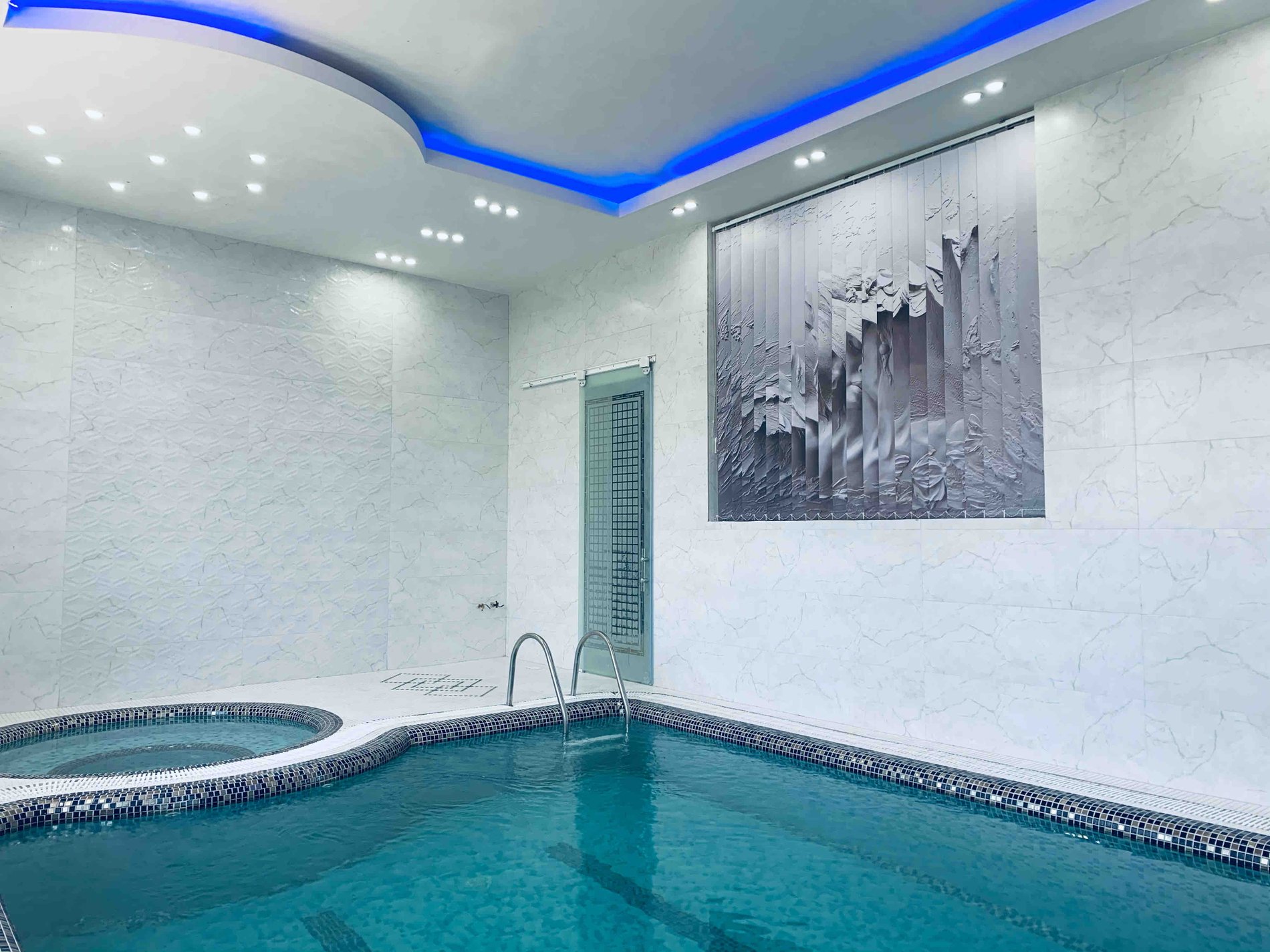 ویلا سه خوابه دوبلکس استخردار دهکده سرسبز