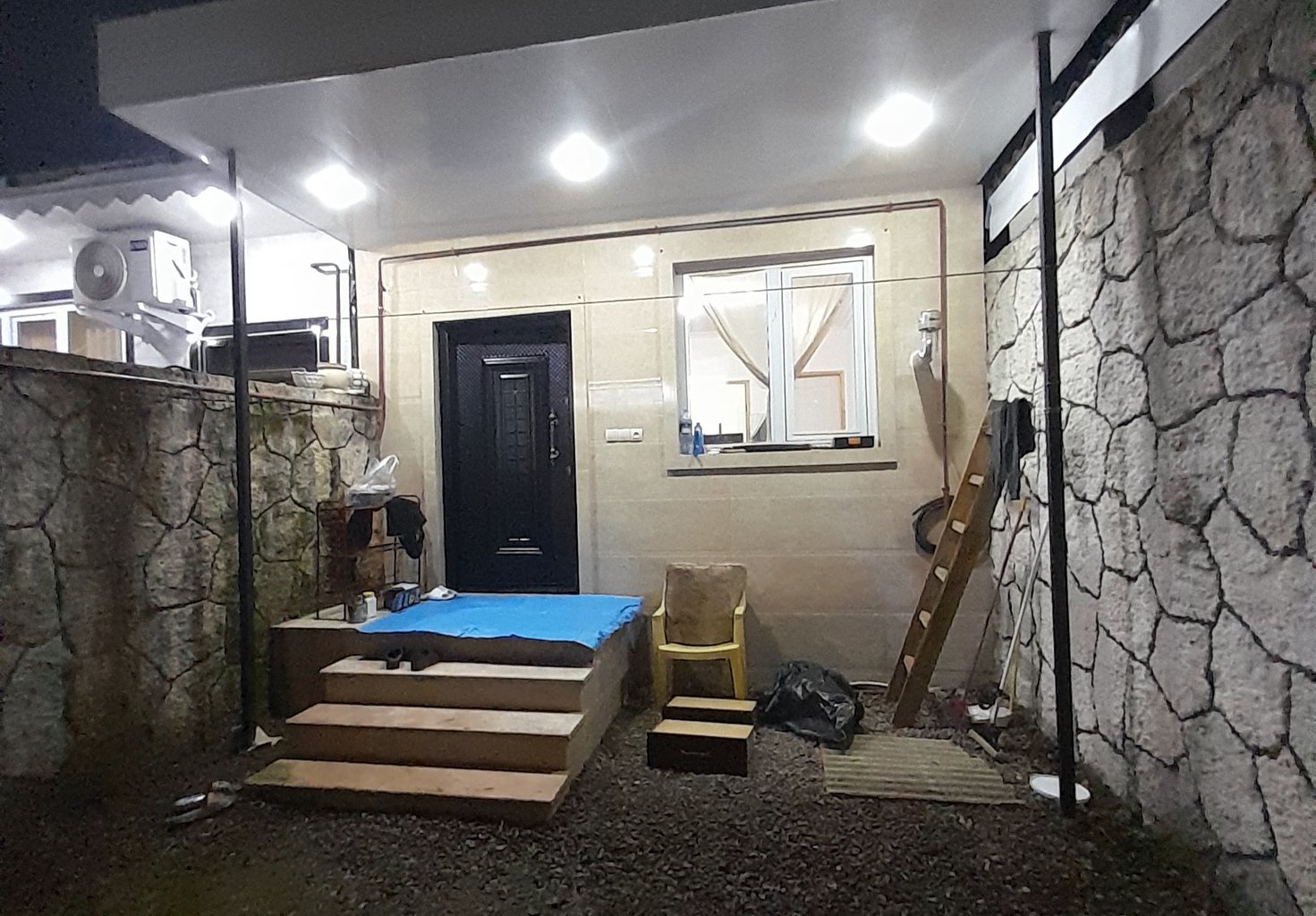 ویلا کلبه کوچک 