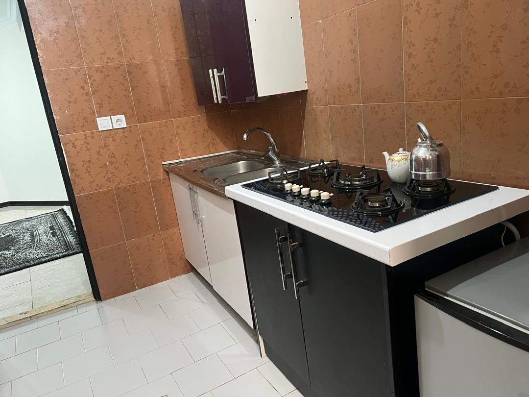 آپارتمان دو‌خوابه حافظیه