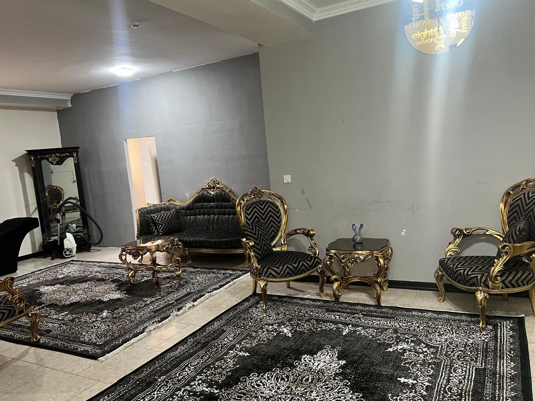 آپارتمان دو‌خوابه حافظیه