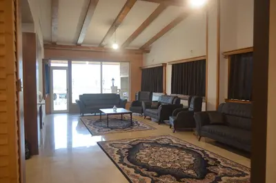 ویلا پنج خوابه استخردار آبگرم وارش 2