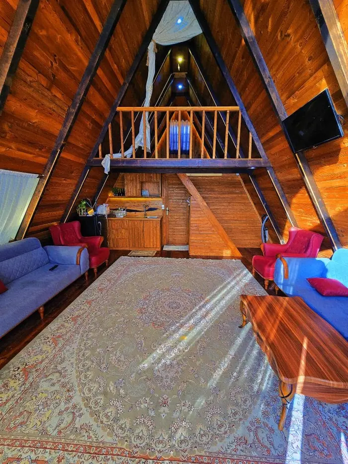 کلبه یک خوابه سوئیسی استخردار صفری اکبرآباد