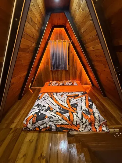 کلبه یک خوابه سوئیسی استخردار صفری اکبرآباد