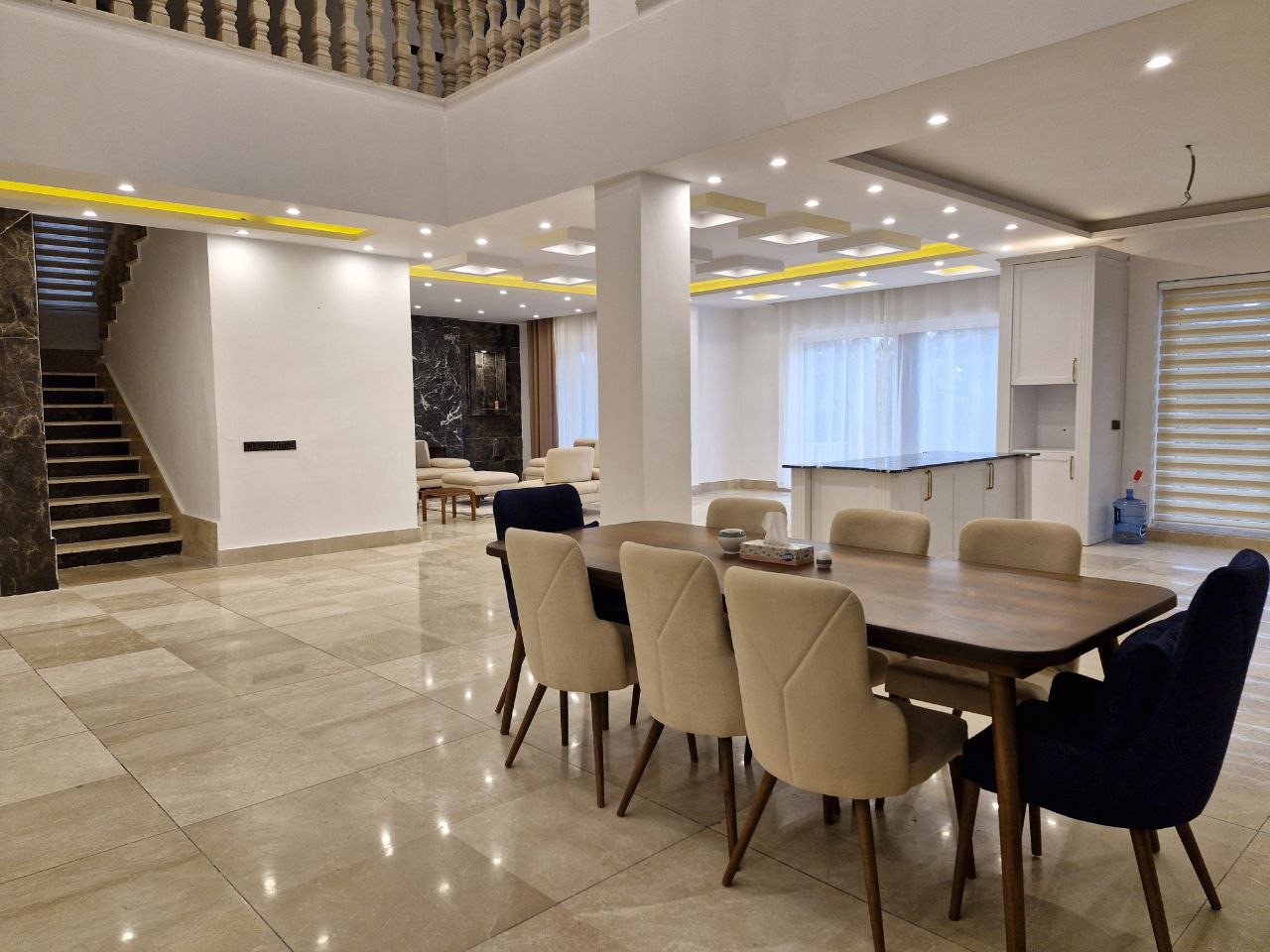 ویلا چهارخوابه تریپلکس پالم پلازا