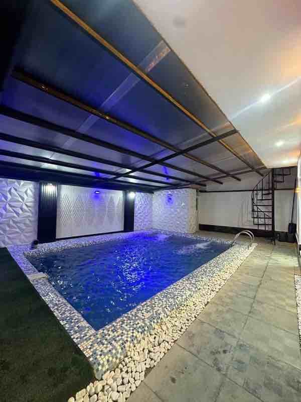 ویلا دوخوابه استخردار آبگرم مزرعه مهر