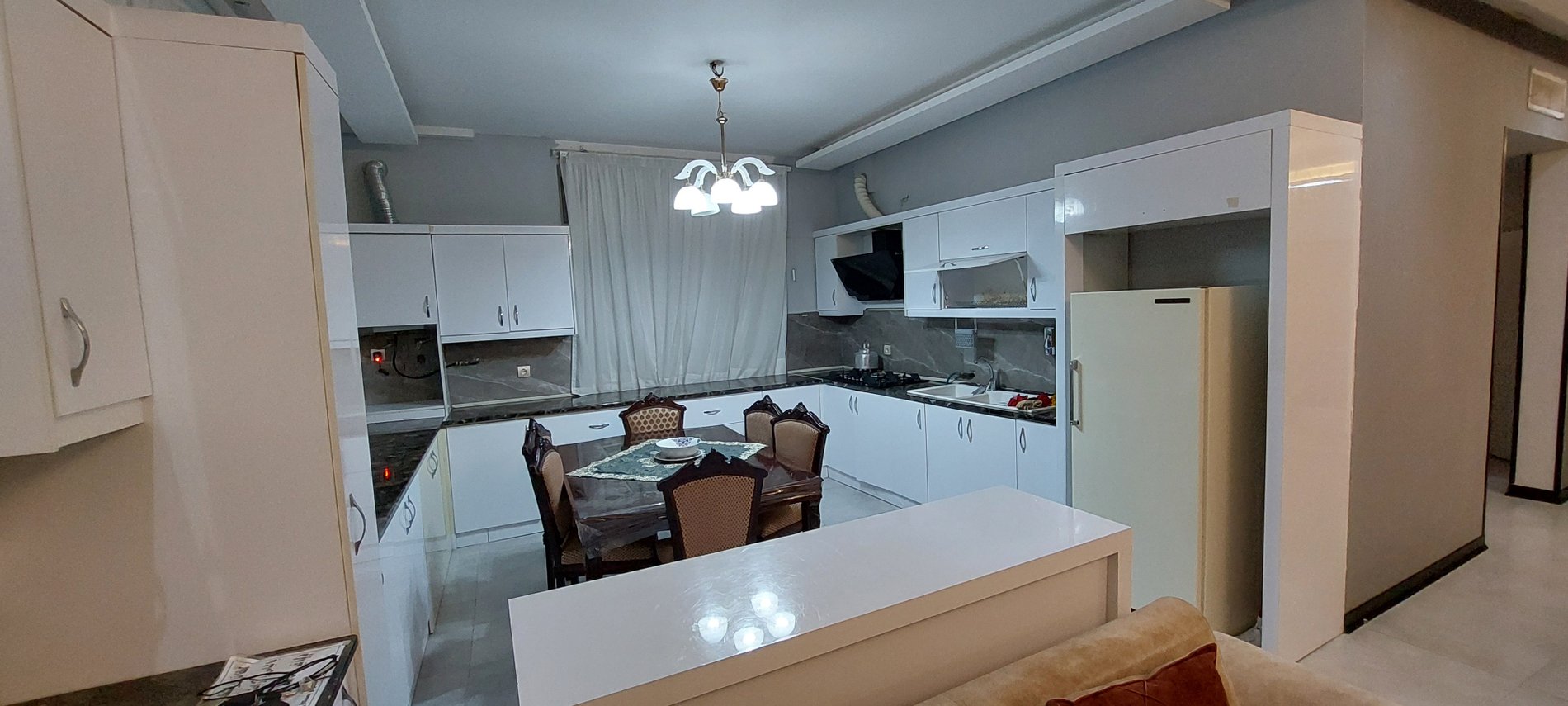 ویلا دوخوابه استخردار آبگرم گلدن روما