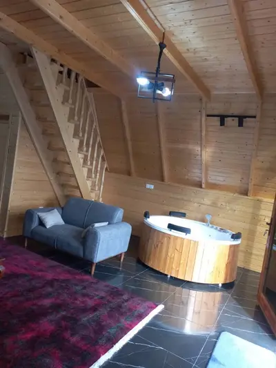 کلبه دوخوابه جکوزی دار رهام