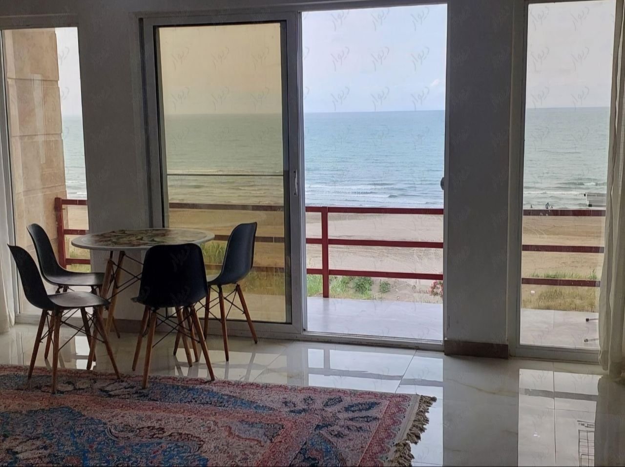 آپارتمان دوخوابه ساحلی آفتاب شمال