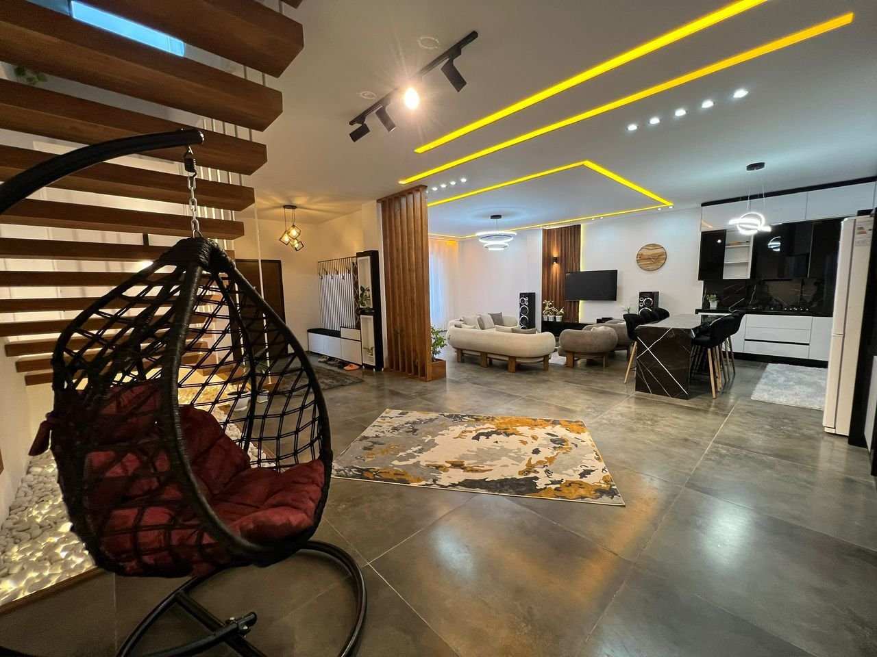 ویلا سه خوابه دوبلکس استخردار مدرن 13