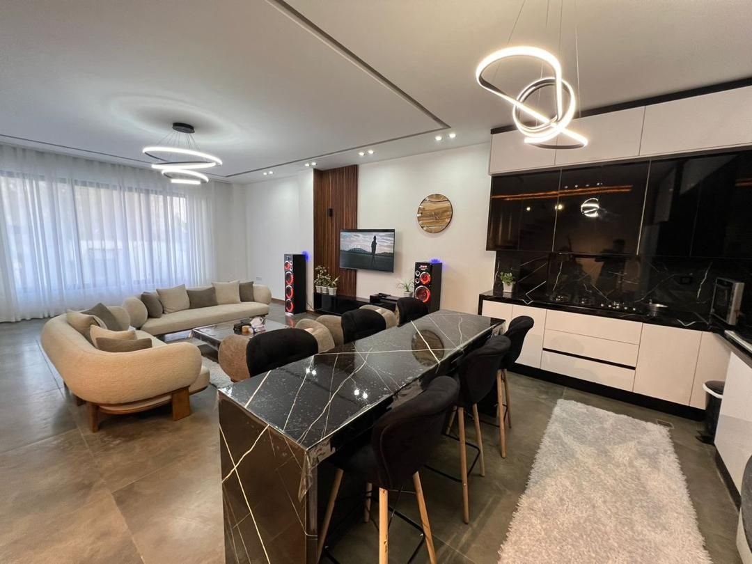 ویلا سه خوابه دوبلکس استخردار مدرن 13