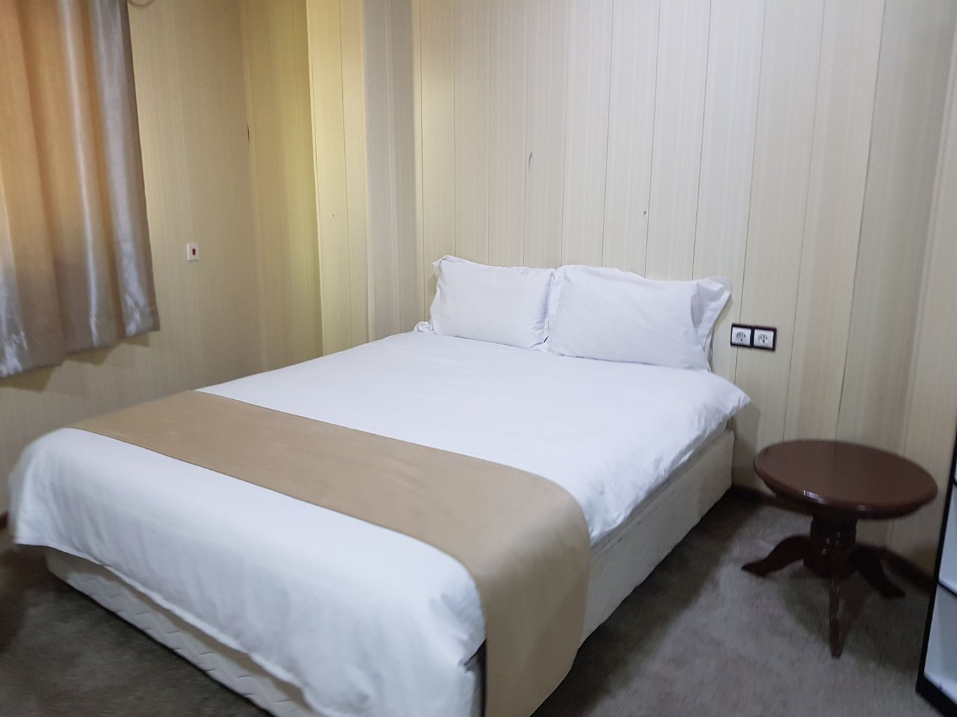 مجتمع اقامتی هتل قصر - واحد ۳۰۳