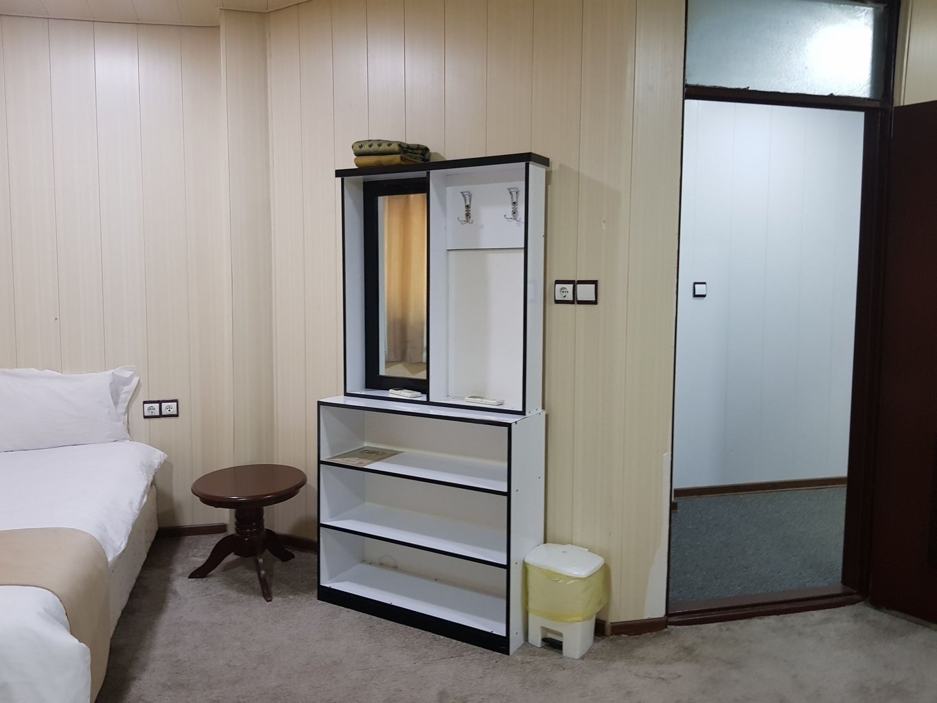 مجتمع اقامتی هتل قصر - واحد ۳۰۳