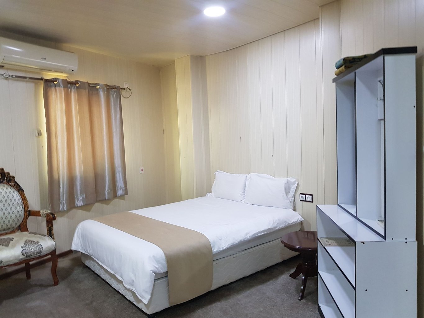 مجتمع اقامتگاهی هتل قصر - واحد ۳۰۳