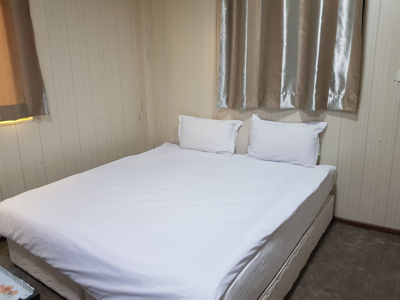 مجتمع اقامتی هتل قصر - واحد ۱۰۳