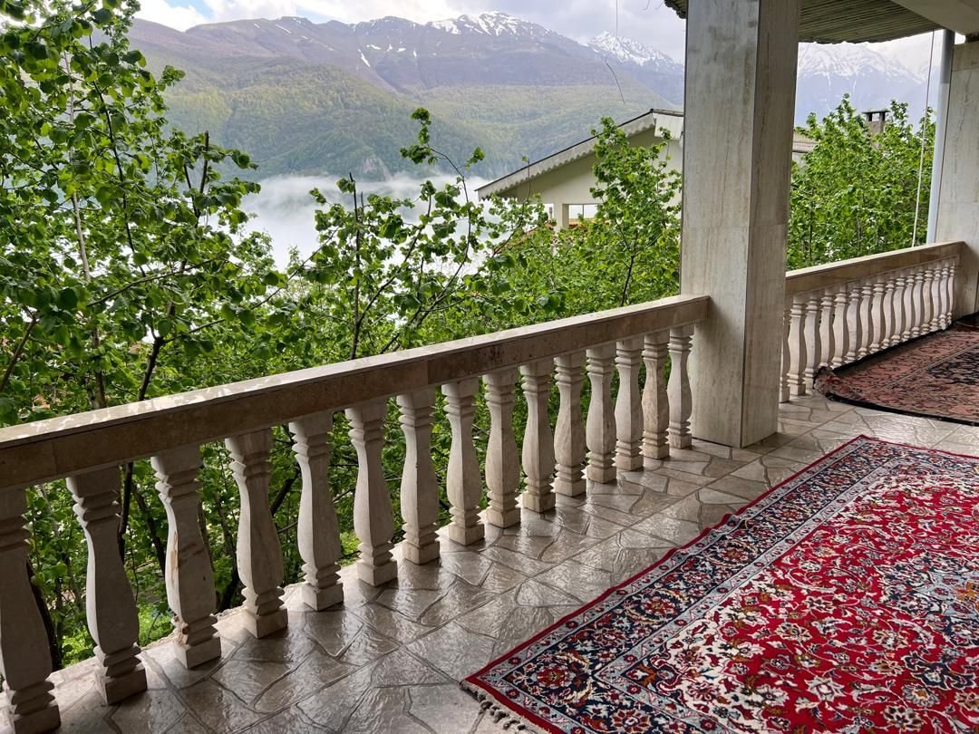 آپارتمان جنگلی بالاس