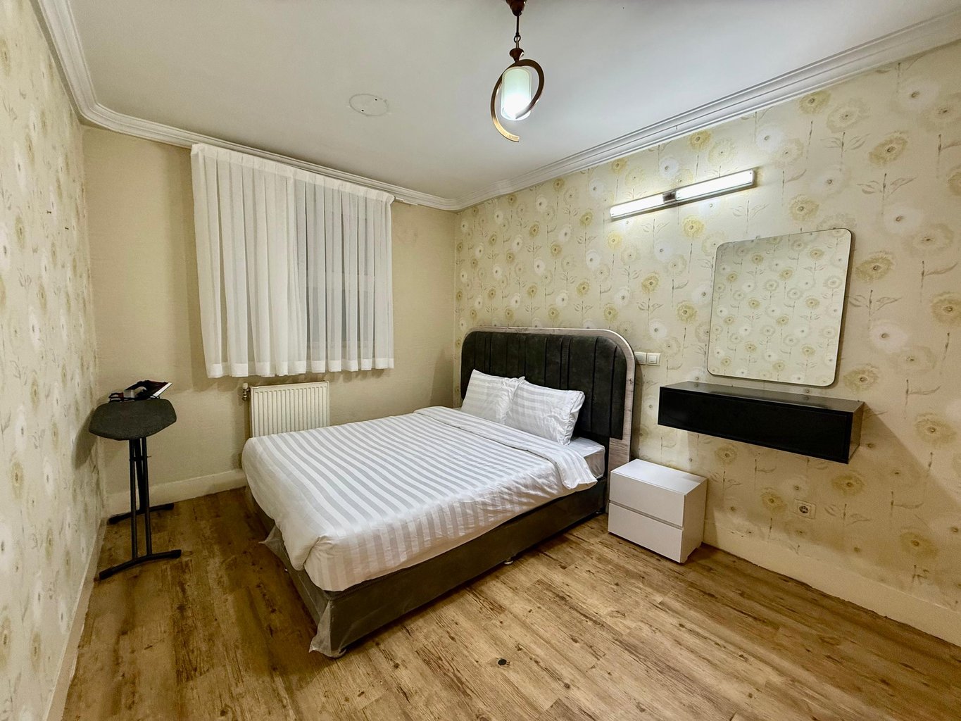 آپارتمان دو خوابه معالی آباد واحد 202 