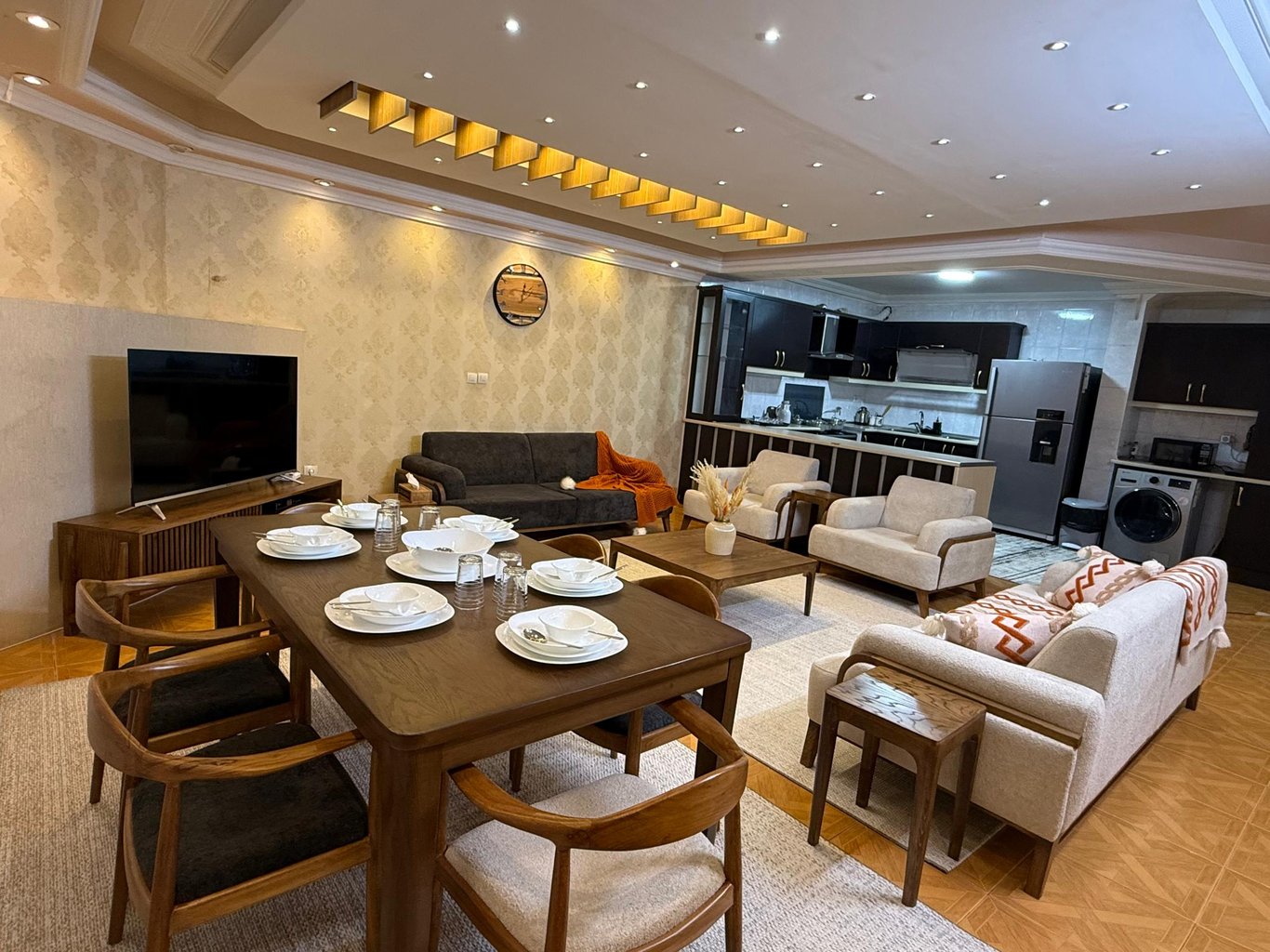 آپارتمان دو خوابه معالی آباد واحد 301