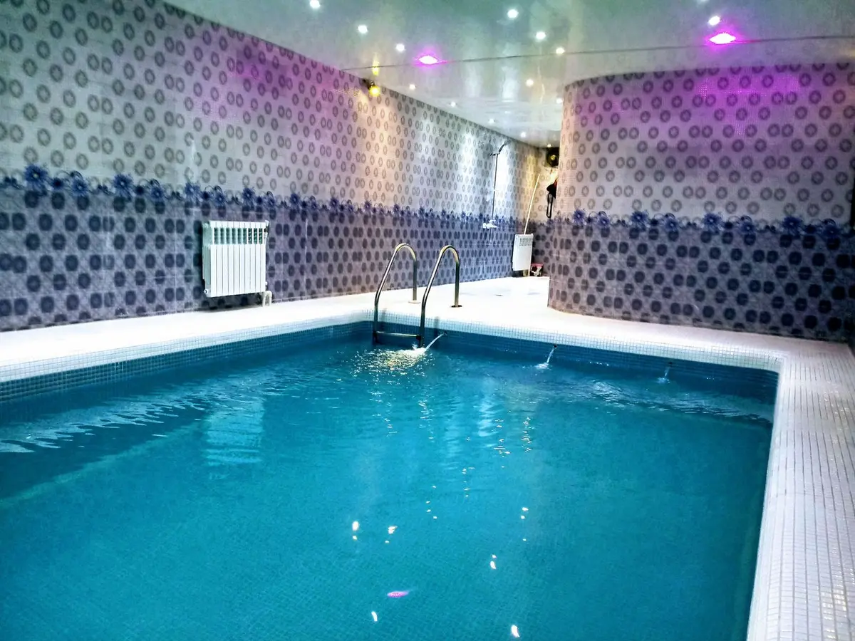 ویلا دوخوابه یاس رامسر - استخر ابگرم