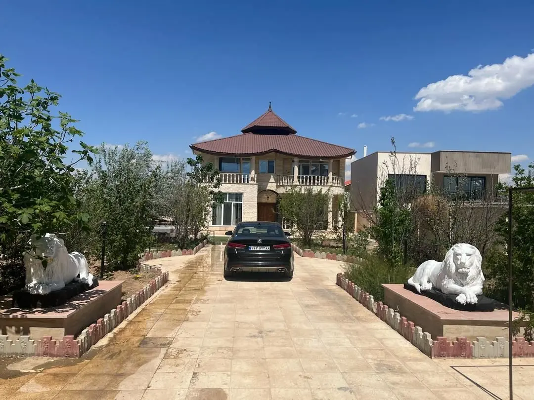 ویلا پنج خوابه دوبلکس عمارت هوتارو