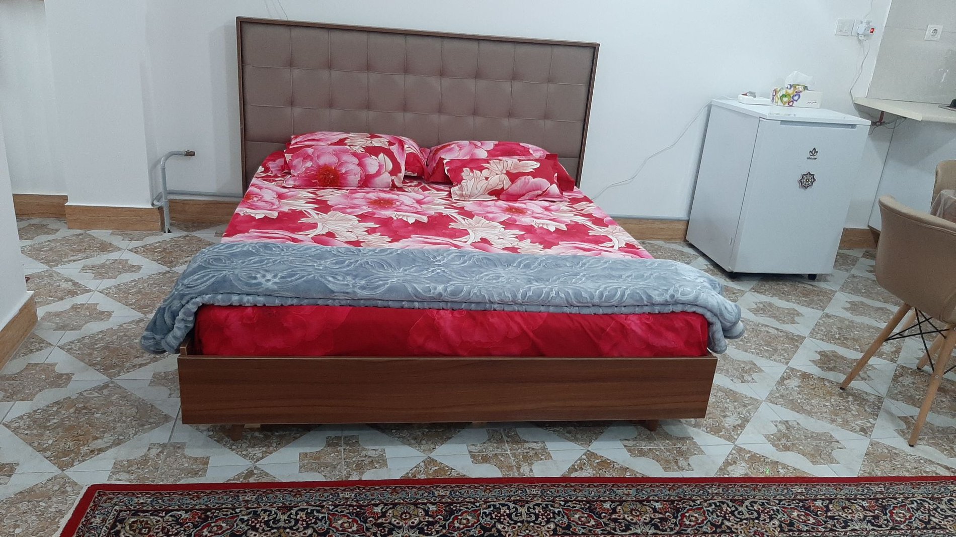 سوئیت فلت پونه