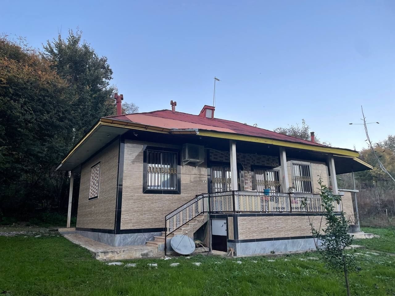 ویلا دوخوابه جنگلی آهکلان 2