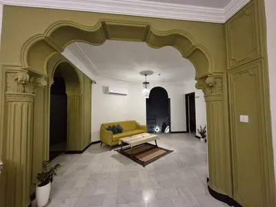 هاستل گُدار - واحد کَندوره