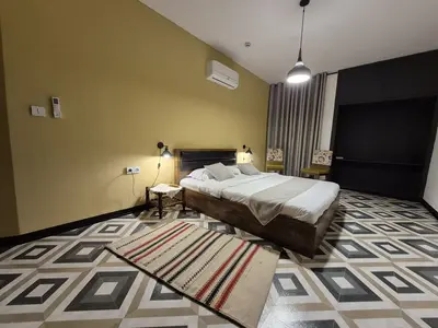 هاستل گُدار - واحد کَندوره