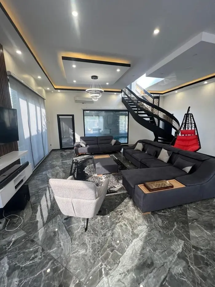 ویلا سه خوابه استخردار آبگرم رز 12