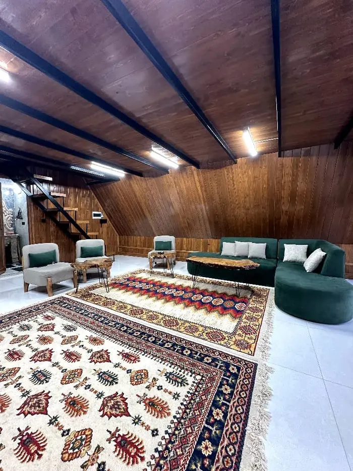 کلبه یک خوابه سوئیسی باران 1