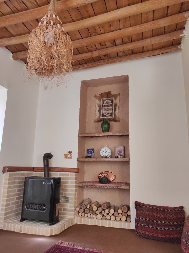 بومگردی شبستان برج - سرای شاه نشین