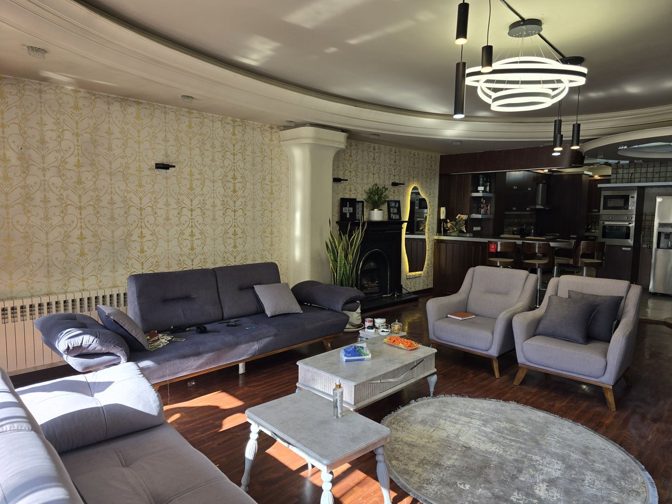 آپارتمان دوخوابه تَچَر