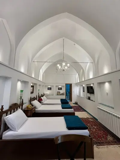 اقامتگاه سنتی دلنواز 1 - واحد شاه نشین سه