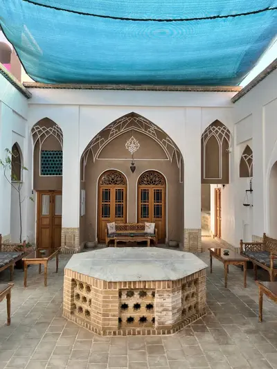 اقامتگاه سنتی دلنواز واحد ماه سلطان دو