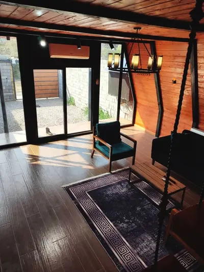 کلبه دوخوابه استخردار آبگرم بهارستان 1