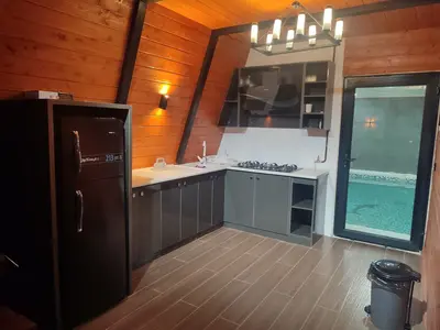 کلبه دوخوابه استخردار آبگرم بهارستان 2